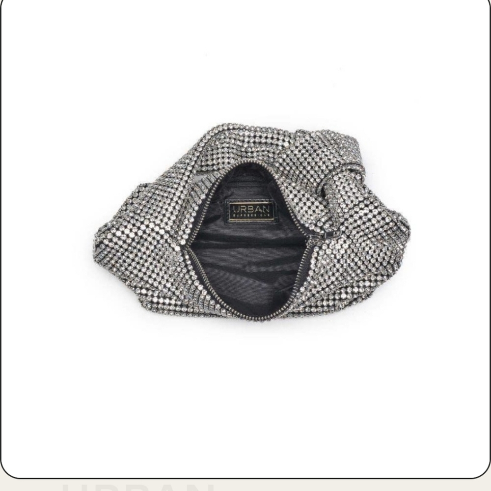 Elegant Silver Women's Evening Bag - Material: Rhinestones -NEW YEARS EVE!!!! - Picture 2 of 6